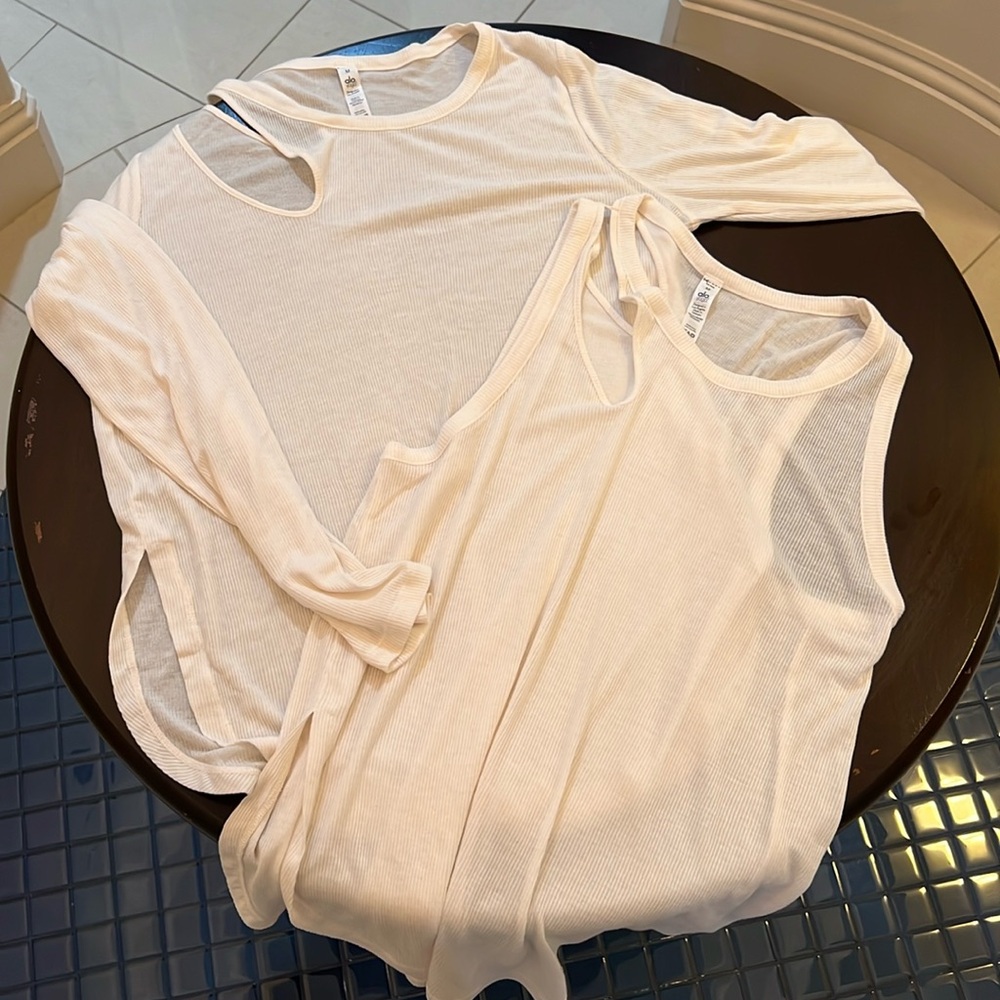 Alo Cutout Long-sleeve and Sleeves-less Tops Size Medium